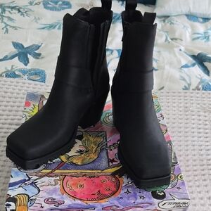 Jeffrey Campbell Black Platform Ankle Boots